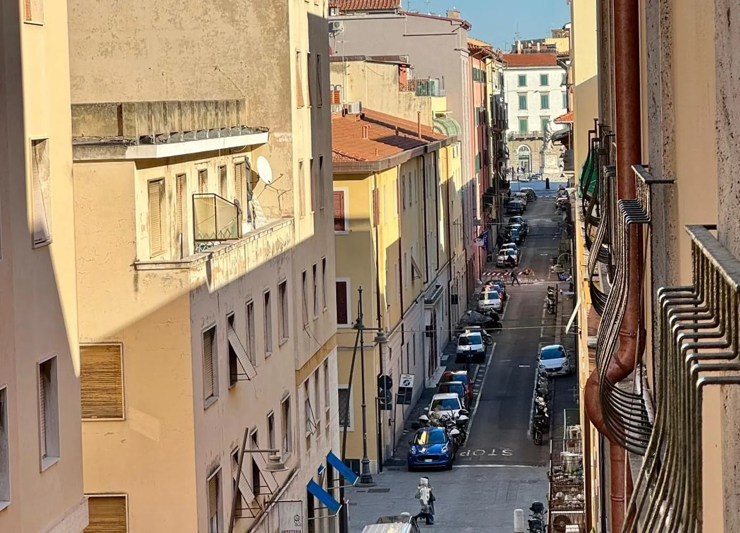 Affittacamere The Shuttle Bed & Breakfast Livorno